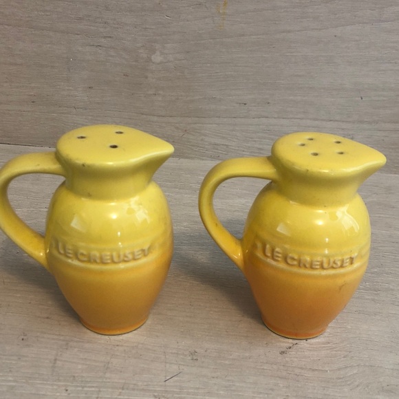 Le Creuset Other - Le Creuset Salt & Pepper Shakers Pitcher Style Yellow & Orange 3” Tall